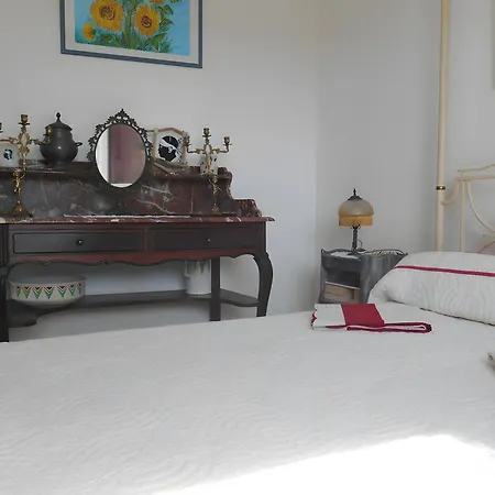 Bed & Breakfast De La Et Baldaquin