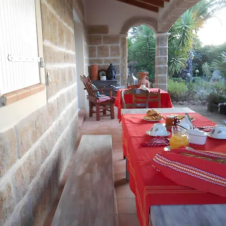 De La Et Baldaquin Bed & Breakfast Sarrola-Carcopino