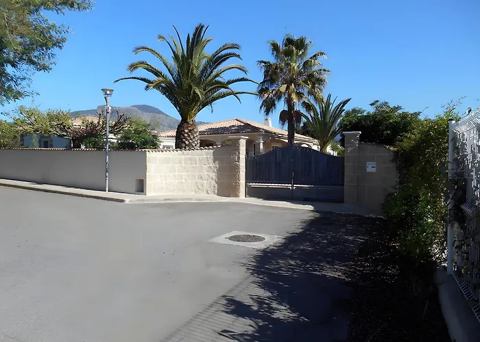 De La Et Baldaquin Bed & Breakfast 3*